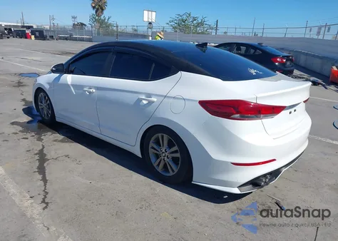 2017 Hyundai Elantra Se z USA, uszkodzony, nr VIN 5NPD84LF9HH128432
